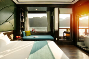 peony-cruise-halong-lan.ha.bay-cat.ba island-cabin
