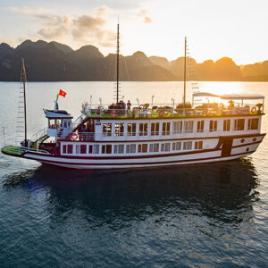 lavender-cruise-halong-vietnamimpressive